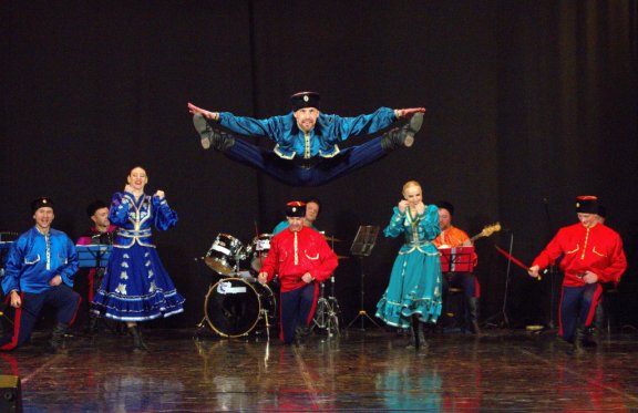 &Acy;&ncy;&scy;&acy;&mcy;&bcy;&lcy;&softcy; &laquo;&CHcy;&acy;&lcy;&dcy;&ocy;&ncy;&ycy;&raquo;&period; &laquo;&Ecy;&jcy;&comma; &kcy;&acy;&zcy;&acy;&kcy;&icy;&comma; &ncy;&acy; &kcy;&ocy;&ncy;&yacy;&period;&period;&period;&raquo;