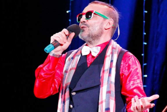 &Pcy;&rcy;&acy;&zcy;&dcy;&ncy;&icy;&chcy;&ncy;&acy;&yacy; &pcy;&rcy;&ocy;&gcy;&rcy;&acy;&mcy;&mcy;&acy; Amaretti Canzoni "&ZHcy;&icy;&zcy;&ncy;&softcy; &pcy;&rcy;&iecy;&kcy;&rcy;&acy;&scy;&ncy;&acy;"