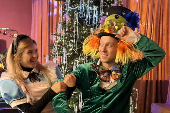 &Ncy;&ocy;&vcy;&ocy;&gcy;&ocy;&dcy;&ncy;&iecy;&iecy; &Zcy;&acy;&zcy;&iecy;&rcy;&kcy;&acy;&lcy;&softcy;&iecy;&period; &Icy;&ncy;&tcy;&iecy;&rcy;&acy;&kcy;&tcy;&icy;&vcy;&ncy;&ycy;&jcy; &scy;&pcy;&iecy;&kcy;&tcy;&acy;&kcy;&lcy;&softcy; &dcy;&lcy;&yacy; &dcy;&iecy;&tcy;&iecy;&jcy; &icy; &icy;&khcy; &rcy;&ocy;&dcy;&icy;&tcy;&iecy;&lcy;&iecy;&jcy;