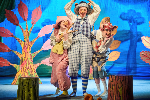 Три поросёнка и Волк Серые Штаны