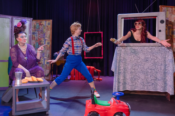 &Scy;&mcy;&iecy;&shcy;&ncy;&ocy;&jcy; &chcy;&iecy;&lcy;&ocy;&vcy;&iecy;&chcy;&iecy;&kcy; &ncy;&acy; &kcy;&rcy;&ycy;&shcy;&iecy; &zhcy;&icy;&vcy;&iocy;&tcy;