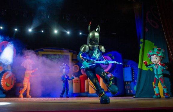 &SHcy;&ocy;&ucy; &laquo;&Fcy;&icy;&kcy;&scy;&icy;&kcy;&icy;&period; &Ncy;&ocy;&vcy;&ycy;&iecy; &tcy;&acy;&jcy;&ncy;&ycy;&raquo;