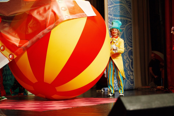 #сказкиудиви «Новый год в цирке»