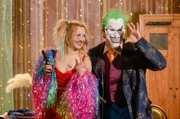 &laquo;&CHcy;&ocy;&kcy;&ncy;&ucy;&tcy;&ycy;&iecy;&raquo;&period; &Bcy;&iecy;&zcy;&ucy;&mcy;&ncy;&ocy; &rcy;&ocy;&mcy;&acy;&ncy;&tcy;&icy;&chcy;&iecy;&scy;&kcy;&acy;&yacy; &kcy;&ocy;&mcy;&iecy;&dcy;&icy;&yacy;