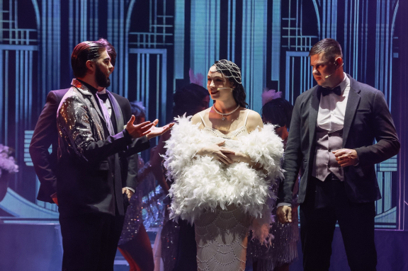 &SHcy;&ocy;&ucy; &scy;&pcy;&iecy;&kcy;&tcy;&acy;&kcy;&lcy;&softcy; "&Vcy;&iecy;&lcy;&icy;&kcy;&icy;&jcy; &Gcy;&ecy;&tcy;&scy;&bcy;&icy;"&period; &Tcy;&iecy;&acy;&tcy;&rcy; &tcy;&acy;&ncy;&tscy;&acy; IVEX