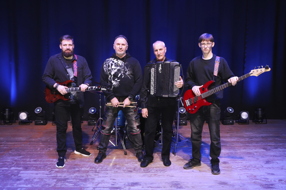 &Kcy;&ocy;&ncy;&tscy;&iecy;&rcy;&tcy; &laquo;&Pcy;&ocy;&bcy;&iecy;&dcy;&acy; &bcy;&ucy;&dcy;&iecy;&tcy; &zcy;&acy; &ncy;&acy;&mcy;&icy;&excl;&raquo; &vcy;&ocy;&kcy;&acy;&lcy;&softcy;&ncy;&ocy;-&icy;&ncy;&scy;&tcy;&rcy;&ucy;&mcy;&iecy;&ncy;&tcy;&acy;&lcy;&softcy;&ncy;&ocy;&jcy; &gcy;&rcy;&ucy;&pcy;&pcy;&ycy; &laquo;&Ncy;&icy;&kcy;&tcy;&ocy; &kcy;&rcy;&ocy;&mcy;&iecy; &ncy;&acy;&scy;&raquo;