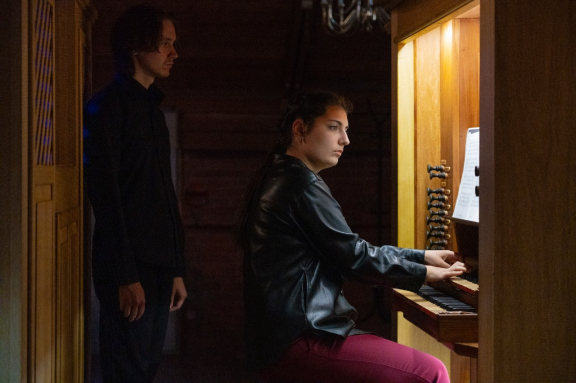 &Mcy;&ocy;&lcy;&ocy;&dcy;&ycy;&iecy; &ocy;&rcy;&gcy;&acy;&ncy;&icy;&scy;&tcy;&ycy; &vcy; &Scy;&ocy;&bcy;&ocy;&rcy;&iecy;