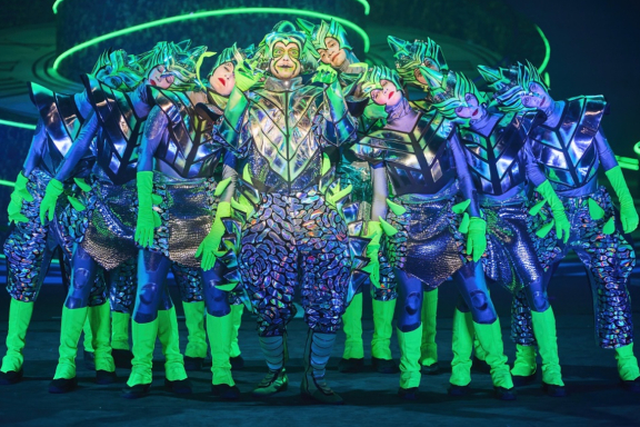 &Acy;&lcy;&icy;&scy;&acy; &vcy; &scy;&tcy;&rcy;&acy;&ncy;&iecy; &chcy;&ucy;&dcy;&iecy;&scy;