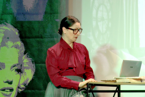 Музыкальная комедия "Любой каприз за ваши деньги"