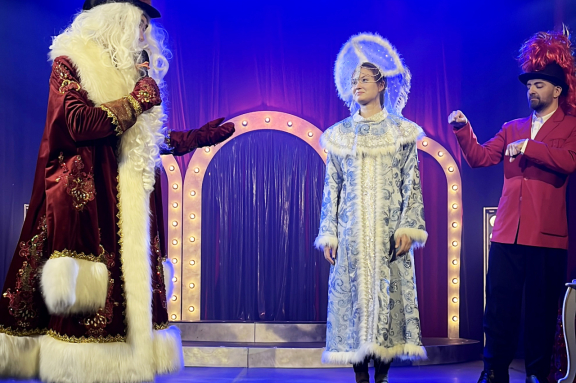 &laquo;&Kcy;&acy;&ncy;&Kcy;&acy;&ncy;&raquo; Cabaret-&Ncy;&ocy;&vcy;&ycy;&jcy; &gcy;&ocy;&dcy;&period; &Icy;&ncy;&tcy;&iecy;&rcy;&acy;&kcy;&tcy;&icy;&vcy;&ncy;&ycy;&jcy; &shcy;&ocy;&ucy;-&scy;&pcy;&iecy;&kcy;&tcy;&acy;&kcy;&lcy;&softcy;