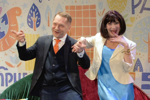 "&Lcy;&icy;&bcy;&ocy; &scy;&pcy;&ocy;&kcy;&ocy;&jcy;&ncy;&acy;&yacy; &ncy;&ocy;&chcy;&softcy; &mcy;&acy;&dcy;&acy;&mcy;&comma; &lcy;&icy;&bcy;&ocy; - &mcy;&ucy;&zhcy;&chcy;&icy;&ncy;&ycy;&excl;"