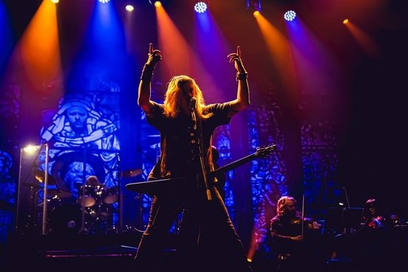 Metallica show s&m tribute &scy; &scy;&icy;&mcy;&fcy;&ocy;&ncy;&icy;&chcy;&iecy;&scy;&kcy;&icy;&mcy; &ocy;&rcy;&kcy;&iecy;&scy;&tcy;&rcy;&ocy;&mcy;