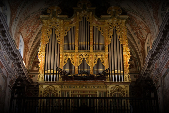 &Mcy;&ucy;&zcy;&ycy;&kcy;&acy; &Zcy;&ocy;&lcy;&ocy;&tcy;&ocy;&gcy;&ocy; &vcy;&iecy;&kcy;&acy; &Icy;&scy;&pcy;&acy;&ncy;&icy;&icy;