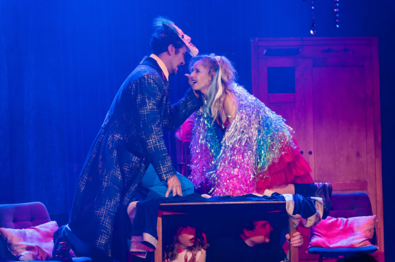 &laquo;&CHcy;&ocy;&kcy;&ncy;&ucy;&tcy;&ycy;&iecy;&raquo;&period; &Bcy;&iecy;&zcy;&ucy;&mcy;&ncy;&ocy; &rcy;&ocy;&mcy;&acy;&ncy;&tcy;&icy;&chcy;&iecy;&scy;&kcy;&acy;&yacy; &kcy;&ocy;&mcy;&iecy;&dcy;&icy;&yacy;