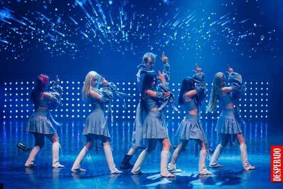 &Tcy;&acy;&ncy;&tscy;&iecy;&vcy;&acy;&lcy;&softcy;&ncy;&ocy;&iecy; &shcy;&ocy;&ucy; &ocy;&tcy; Dance Studio Star &laquo;&KHcy;&icy;&tcy;-&Pcy;&acy;&rcy;&acy;&dcy; &Zcy;&vcy;&iocy;&zcy;&dcy;&raquo;