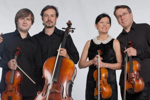 &Vcy;&scy;&lcy;&ucy;&shcy;&icy;&vcy;&acy;&yacy;&scy;&softcy; &vcy; &rcy;&ocy;&mcy;&acy;&ncy;&tcy;&icy;&zcy;&mcy;