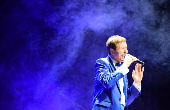 &Kcy;&ocy;&ncy;&tscy;&iecy;&rcy;&tcy; "&Dcy;&icy;&scy;&kcy;&ocy;&tcy;&iecy;&kcy;&acy; 80-&khcy;&khcy;"&period; &Acy;&lcy;&iecy;&kcy;&scy;&acy;&ncy;&dcy;&rcy; &Dcy;&rcy;&ocy;&zcy;&dcy;&ocy;&vcy; &lpar;&ecy;&kcy;&scy;-&scy;&ocy;&lcy;&icy;&scy;&tcy; &Vcy;&Icy;&Acy; "&Scy;&icy;&ncy;&yacy;&yacy; &pcy;&tcy;&icy;&tscy;&acy;"&rpar;