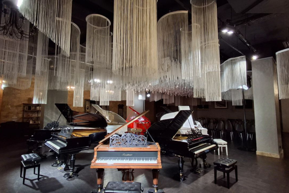 &Acy;&rcy;&tcy;-&lcy;&icy;&gcy;&acy; - &Ocy;&rcy;&kcy;&iecy;&scy;&tcy;&rcy; &icy;&zcy; 8-&mcy;&icy; &rcy;&ocy;&yacy;&lcy;&iecy;&jcy;