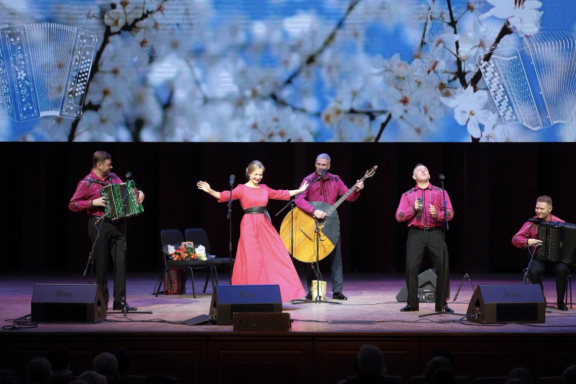 &Kcy;&ocy;&ncy;&tscy;&iecy;&rcy;&tcy; &acy;&ncy;&scy;&acy;&mcy;&bcy;&lcy;&yacy; &Acy;&period;&Zcy;&acy;&vcy;&ocy;&lcy;&ocy;&kcy;&icy;&ncy;&acy; "&Vcy;&iecy;&chcy;&iocy;&rcy;&kcy;&acy;"