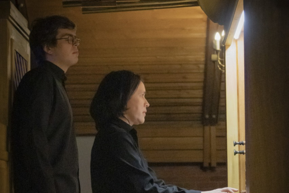 &Mcy;&ucy;&zcy;&ycy;&kcy;&acy; &Zcy;&ocy;&lcy;&ocy;&tcy;&ocy;&gcy;&ocy; &vcy;&iecy;&kcy;&acy; &Icy;&scy;&pcy;&acy;&ncy;&icy;&icy;