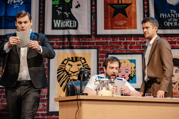 &Kcy;&ocy;&mcy;&iecy;&dcy;&icy;&yacy; &bcy;&ucy;&fcy;&fcy; &laquo;&Gcy;&lcy;&acy;&vcy;&ncy;&acy;&yacy; &rcy;&ocy;&lcy;&softcy;&raquo;