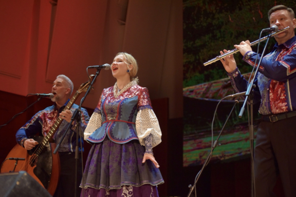 &Kcy;&ocy;&ncy;&tscy;&iecy;&rcy;&tcy; &acy;&ncy;&scy;&acy;&mcy;&bcy;&lcy;&yacy; &Acy;&period;&Zcy;&acy;&vcy;&ocy;&lcy;&ocy;&kcy;&icy;&ncy;&acy; "&Vcy;&iecy;&chcy;&iocy;&rcy;&kcy;&acy;"