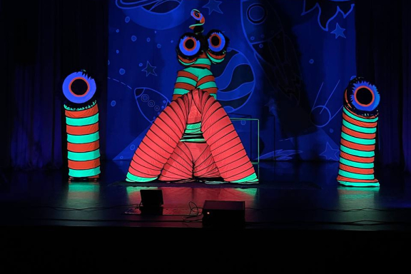 &Scy;&kcy;&acy;&zcy;&ocy;&chcy;&ncy;&ocy;&iecy; &shcy;&ocy;&ucy; "&Kcy;&ocy;&scy;&mcy;&ocy;&bcy;&ucy;&mcy;"