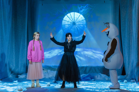 &Ncy;&ocy;&vcy;&ocy;&gcy;&ocy;&dcy;&ncy;&iecy;&iecy; &pcy;&rcy;&icy;&kcy;&lcy;&yucy;&chcy;&iecy;&ncy;&icy;&iecy; &Kcy;&acy;&yacy; &icy; &Gcy;&iecy;&rcy;&dcy;&ycy;