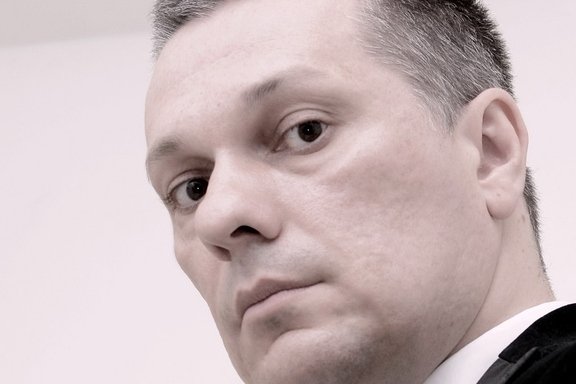 &ZHcy;&iecy;&lcy;&tcy;&ycy;&jcy; &acy;&ncy;&gcy;&iecy;&lcy;&period; &Bcy;&ucy;&tcy;&rcy;&icy;&ncy;&period; &Kcy;&acy;&rcy;&pcy;&ocy;&vcy;