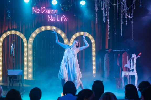 &Pcy;&rcy;&acy;&zcy;&dcy;&ncy;&icy;&chcy;&ncy;&ycy;&jcy; &vcy;&iecy;&chcy;&iecy;&rcy; &dcy;&lcy;&yacy; &dcy;&acy;&mcy;&excl;