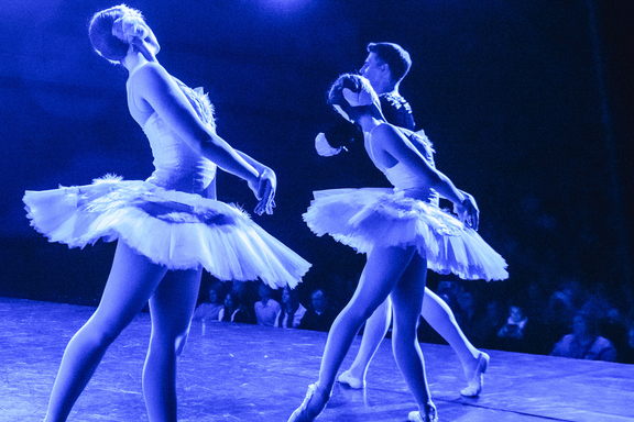 &Bcy;&acy;&lcy;&iecy;&tcy; "&Lcy;&iecy;&bcy;&iecy;&dcy;&icy;&ncy;&ocy;&iecy; &ocy;&zcy;&iecy;&rcy;&ocy;"