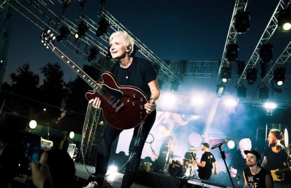 Диана Арбенина и Ночные снайперы. Вход на Локомотив-Арену с 17.00