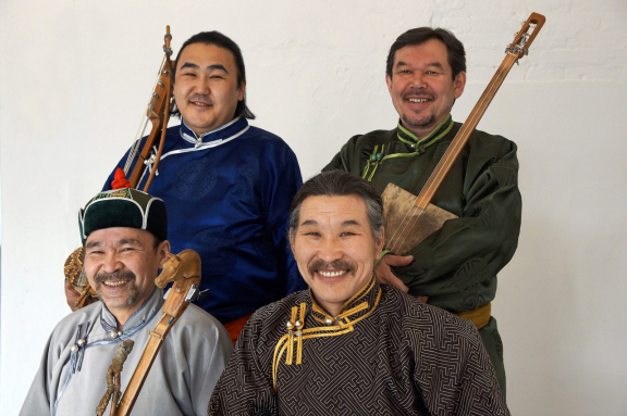 &Kcy;&ocy;&ncy;&tscy;&iecy;&rcy;&tcy; &ecy;&tcy;&ncy;&ocy;-&gcy;&rcy;&ucy;&pcy;&pcy;&ycy; "&KHcy;&ucy;&ncy; &KHcy;&ucy;&rcy;&tcy;&ucy;" &vcy; &rcy;&acy;&mcy;&kcy;&acy;&khcy; &tcy;&ucy;&rcy;&acy; "&Mcy;&ocy;&rcy;&gcy;&ucy;&lcy;"