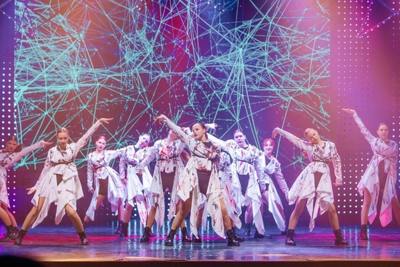 &Tcy;&acy;&ncy;&tscy;&iecy;&vcy;&acy;&lcy;&softcy;&ncy;&ocy;&iecy; &shcy;&ocy;&ucy; &ocy;&tcy; Dance Studio Star &laquo;&KHcy;&icy;&tcy;-&Pcy;&acy;&rcy;&acy;&dcy; &Zcy;&vcy;&iocy;&zcy;&dcy;&raquo;