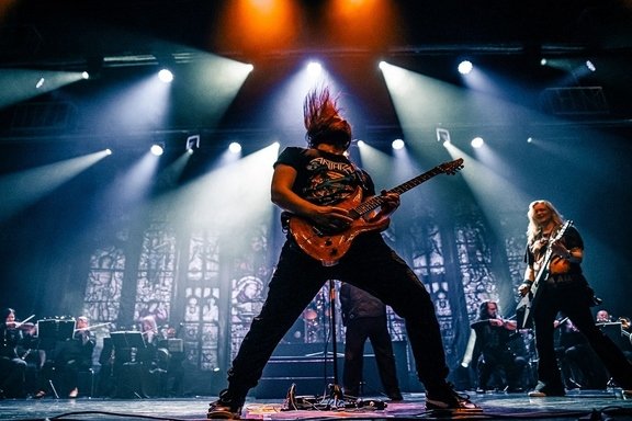 Metallica show s&m tribute &scy; &scy;&icy;&mcy;&fcy;&ocy;&ncy;&icy;&chcy;&iecy;&scy;&kcy;&icy;&mcy; &ocy;&rcy;&kcy;&iecy;&scy;&tcy;&rcy;&ocy;&mcy;