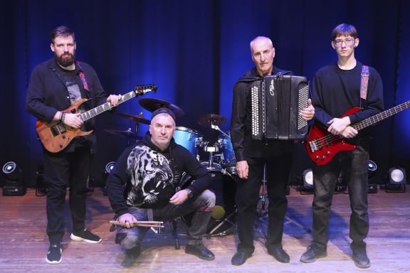 &Kcy;&ocy;&ncy;&tscy;&iecy;&rcy;&tcy; &laquo;&Pcy;&ocy;&bcy;&iecy;&dcy;&acy; &bcy;&ucy;&dcy;&iecy;&tcy; &zcy;&acy; &ncy;&acy;&mcy;&icy;&excl;&raquo; &vcy;&ocy;&kcy;&acy;&lcy;&softcy;&ncy;&ocy;-&icy;&ncy;&scy;&tcy;&rcy;&ucy;&mcy;&iecy;&ncy;&tcy;&acy;&lcy;&softcy;&ncy;&ocy;&jcy; &gcy;&rcy;&ucy;&pcy;&pcy;&ycy; &laquo;&Ncy;&icy;&kcy;&tcy;&ocy; &kcy;&rcy;&ocy;&mcy;&iecy; &ncy;&acy;&scy;&raquo;