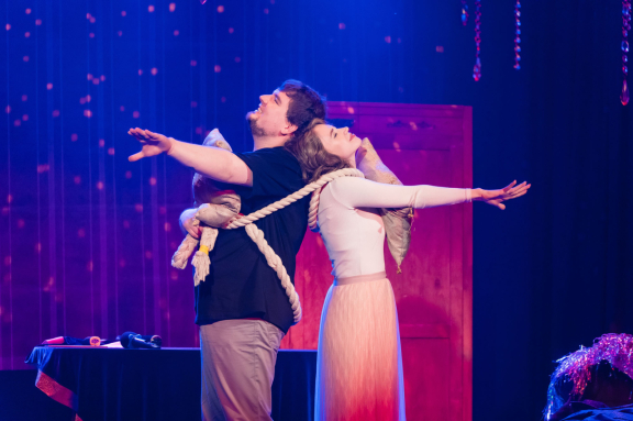 &laquo;&CHcy;&ocy;&kcy;&ncy;&ucy;&tcy;&ycy;&iecy;&raquo;&period; &Bcy;&iecy;&zcy;&ucy;&mcy;&ncy;&ocy; &rcy;&ocy;&mcy;&acy;&ncy;&tcy;&icy;&chcy;&iecy;&scy;&kcy;&acy;&yacy; &kcy;&ocy;&mcy;&iecy;&dcy;&icy;&yacy;