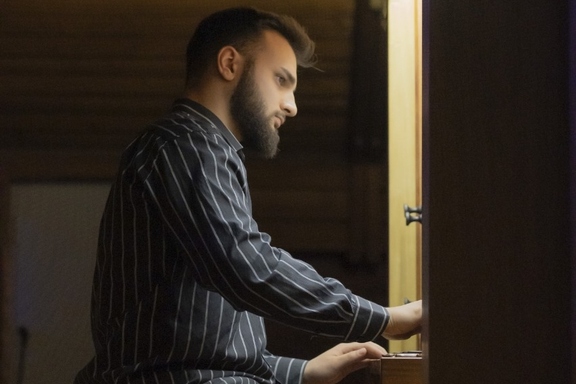 &Ocy;&rcy;&gcy;&acy;&ncy;&ncy;&ycy;&jcy; &vcy;&iecy;&chcy;&iecy;&rcy; &vcy; &Scy;&ocy;&bcy;&ocy;&rcy;&iecy; &pcy;&rcy;&icy; &scy;&vcy;&iecy;&chcy;&acy;&khcy;