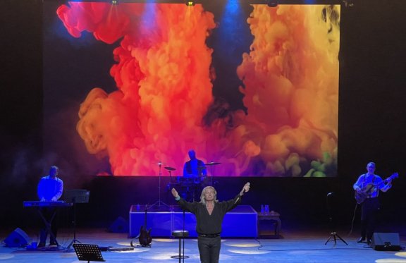 &Rcy;&IEcy;&Ncy;&IEcy; &Dcy;&IEcy; &Lcy;&Acy; &Gcy;&Acy;&Rcy;&Dcy; &lpar;&Fcy;&rcy;&acy;&ncy;&tscy;&icy;&yacy;&rpar;&period; &YUcy;&bcy;&icy;&lcy;&iecy;&jcy;&ncy;&ycy;&jcy; &kcy;&ocy;&ncy;&tscy;&iecy;&rcy;&tcy; 10 &lcy;&iecy;&tcy; &vcy; &Rcy;&ocy;&scy;&scy;&icy;&icy;&period;