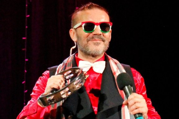 &Pcy;&rcy;&acy;&zcy;&dcy;&ncy;&icy;&chcy;&ncy;&acy;&yacy; &pcy;&rcy;&ocy;&gcy;&rcy;&acy;&mcy;&mcy;&acy; Amaretti Canzoni "&ZHcy;&icy;&zcy;&ncy;&softcy; &pcy;&rcy;&iecy;&kcy;&rcy;&acy;&scy;&ncy;&acy;"