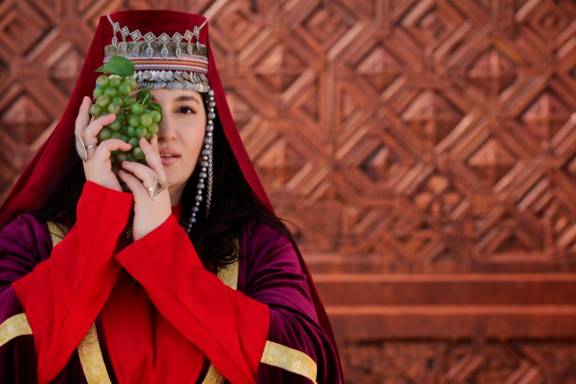 &Ocy;&dcy;&ncy;&acy;&zhcy;&dcy;&ycy; &vcy; &Acy;&rcy;&mcy;&iecy;&ncy;&icy;&icy;