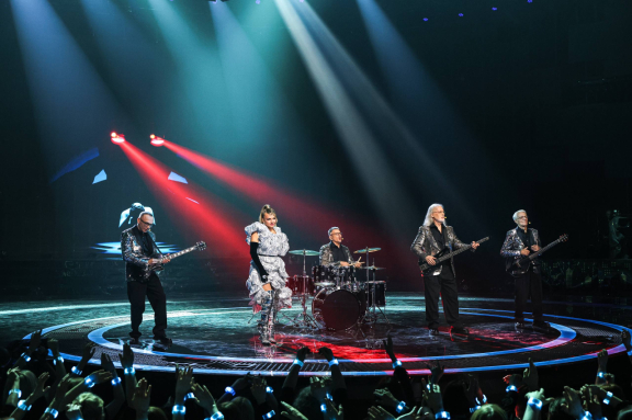 ВИА «Поющие Гитары». Люди встречаются