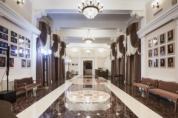 &Ecy;&kcy;&scy;&kcy;&ucy;&rcy;&scy;&icy;&yacy; "&Tcy;&iecy;&acy;&tcy;&rcy;&period; &Zcy;&acy;&kcy;&ucy;&lcy;&icy;&scy;&softcy;&iecy;"