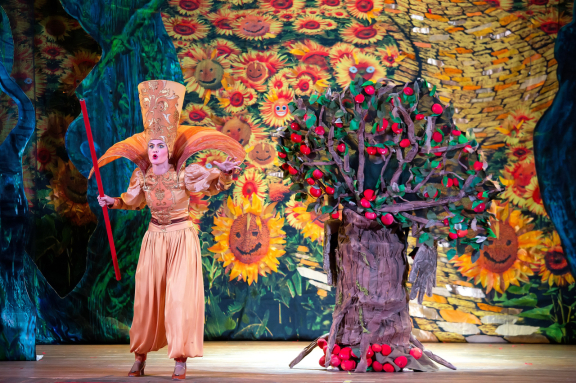 &Mcy;&ocy;&scy;&kcy;&ocy;&vcy;&scy;&kcy;&acy;&yacy; &pcy;&rcy;&iecy;&mcy;&softcy;&iecy;&rcy;&acy; &fcy;&ecy;&ncy;&tcy;&iecy;&zcy;&icy;-&scy;&pcy;&iecy;&kcy;&tcy;&acy;&kcy;&lcy;&yacy; "&Vcy;&ocy;&lcy;&shcy;&iecy;&bcy;&ncy;&icy;&kcy; &Icy;&zcy;&ucy;&mcy;&rcy;&ucy;&dcy;&ncy;&ocy;&gcy;&ocy; &Gcy;&ocy;&rcy;&ocy;&dcy;&acy;" &ocy;&tcy; &rcy;&iecy;&zhcy;&icy;&scy;&scy;&iocy;&rcy;&acy; &Mcy;&ocy;&scy;&kcy;&ocy;&vcy;&scy;&kcy;&ocy;&gcy;&ocy; &tcy;&iecy;&acy;&tcy;&rcy;&acy; &Ncy;&period; &Scy;&acy;&tscy; &Vcy;&period; &Mcy;&iecy;&rcy;&kcy;&ucy;&lcy;&ocy;&vcy;&acy;