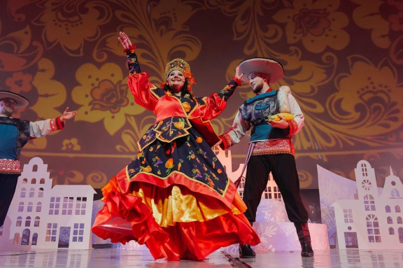 &Ncy;&ocy;&vcy;&ocy;&gcy;&ocy;&dcy;&ncy;&icy;&jcy; &mcy;&yucy;&zcy;&icy;&kcy;&lcy; "&Ncy;&ocy;&vcy;&ycy;&jcy; &gcy;&ocy;&dcy; &pcy;&ocy;-&ncy;&ocy;&vcy;&ocy;&mcy;&ucy;&colon; &tcy;&acy;&jcy;&ncy;&acy; &vcy;&ocy;&lcy;&shcy;&iecy;&bcy;&ncy;&ocy;&gcy;&ocy; &kcy;&rcy;&icy;&scy;&tcy;&acy;&lcy;&lcy;&acy;"