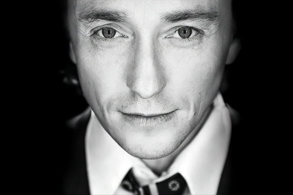 Народный Артист России Сергей Безруков в Спектакле ХУЛИГАН. Исповедь